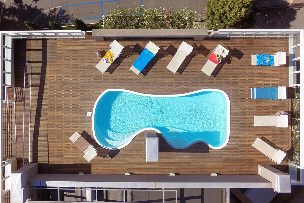 Residence Delfina Rimini Eksteriør bilde